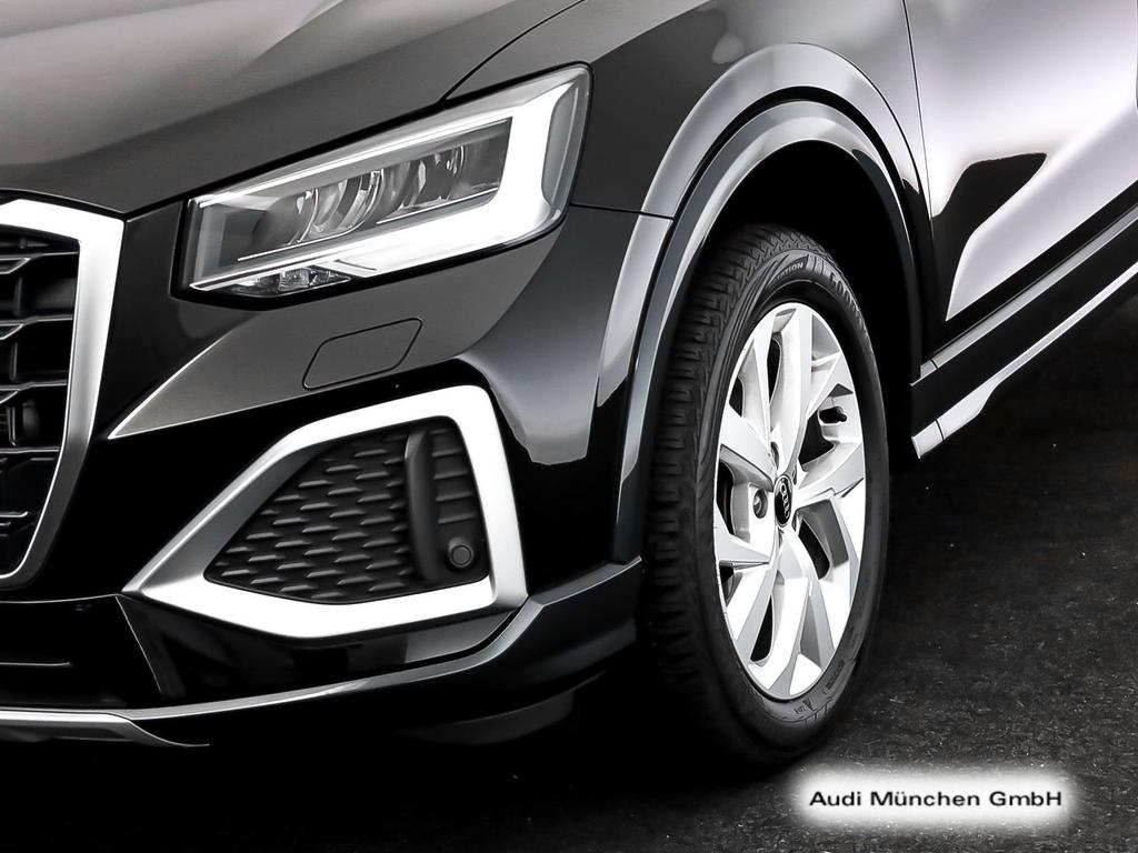 Audi Q2 2023 г. Чёрный, пробег 45370 км