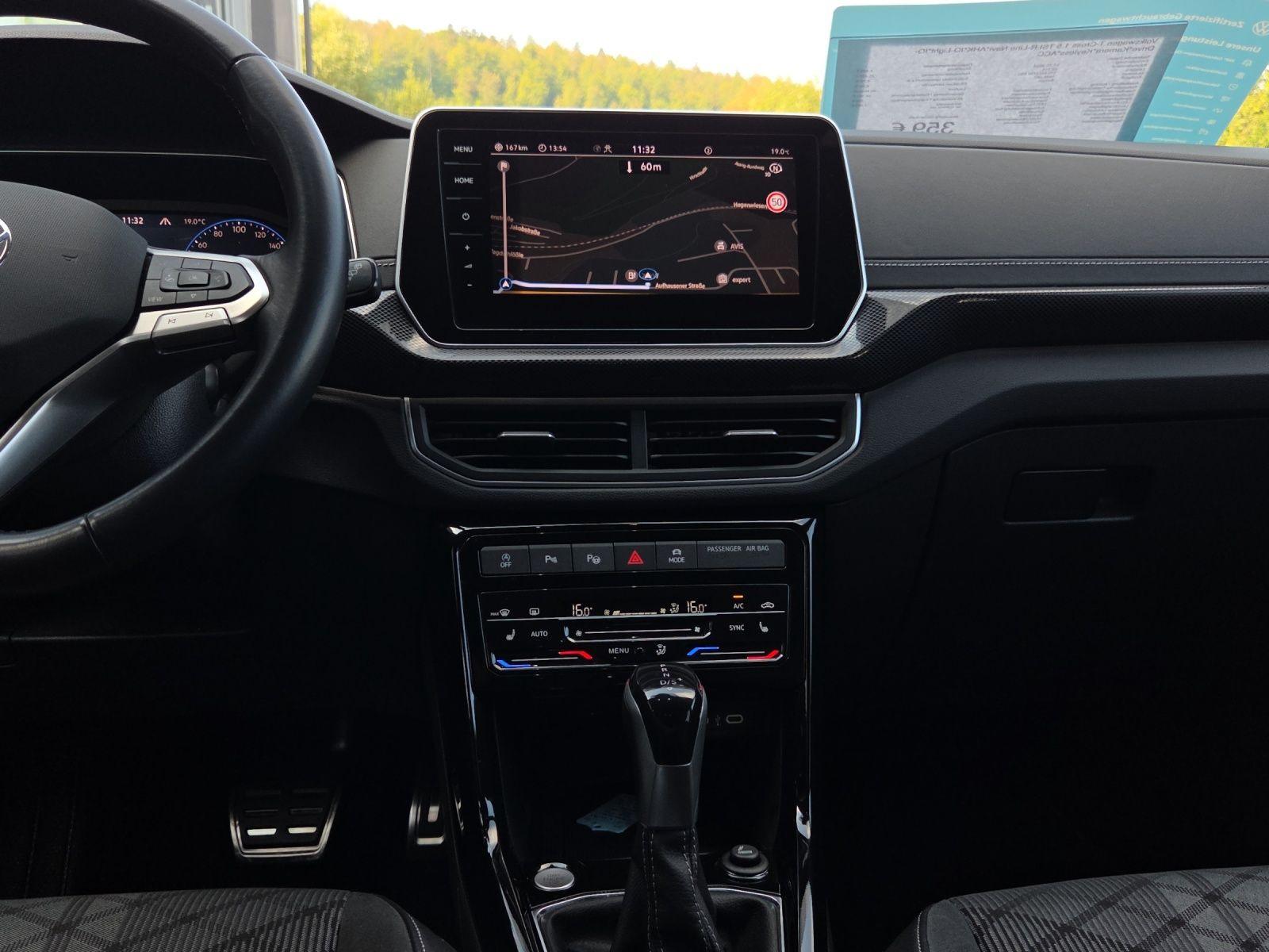 Volkswagen T-Cross 2024 г. Жёлтый, пробег 20315 км