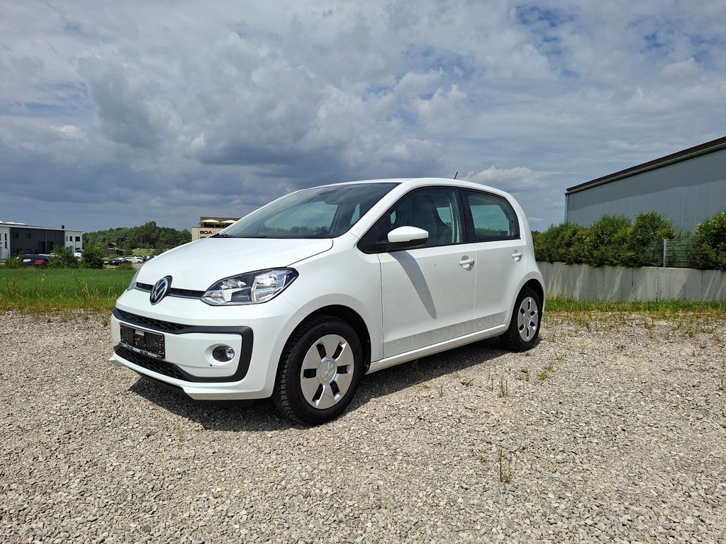 Volkswagen up! 2022 г. Белый, пробег 36000 км