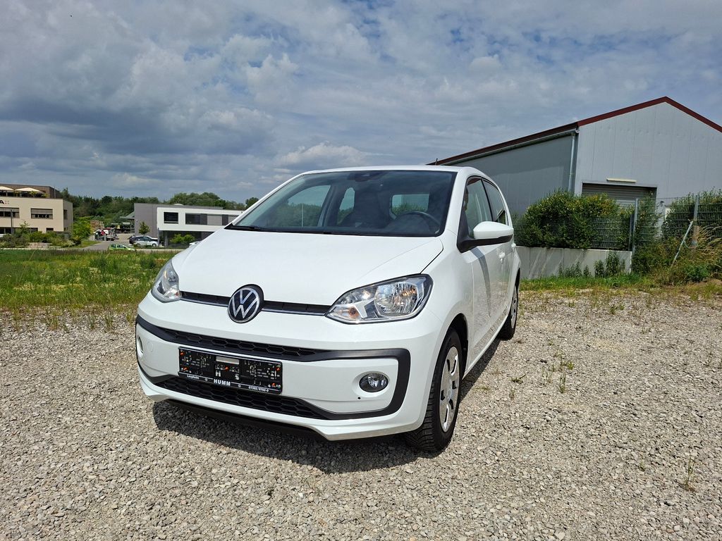 Volkswagen up! 2022 г. Белый, пробег 36000 км