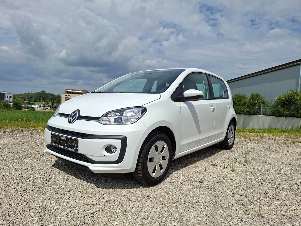 Volkswagen up! 2022 г. Белый, пробег 36000 км