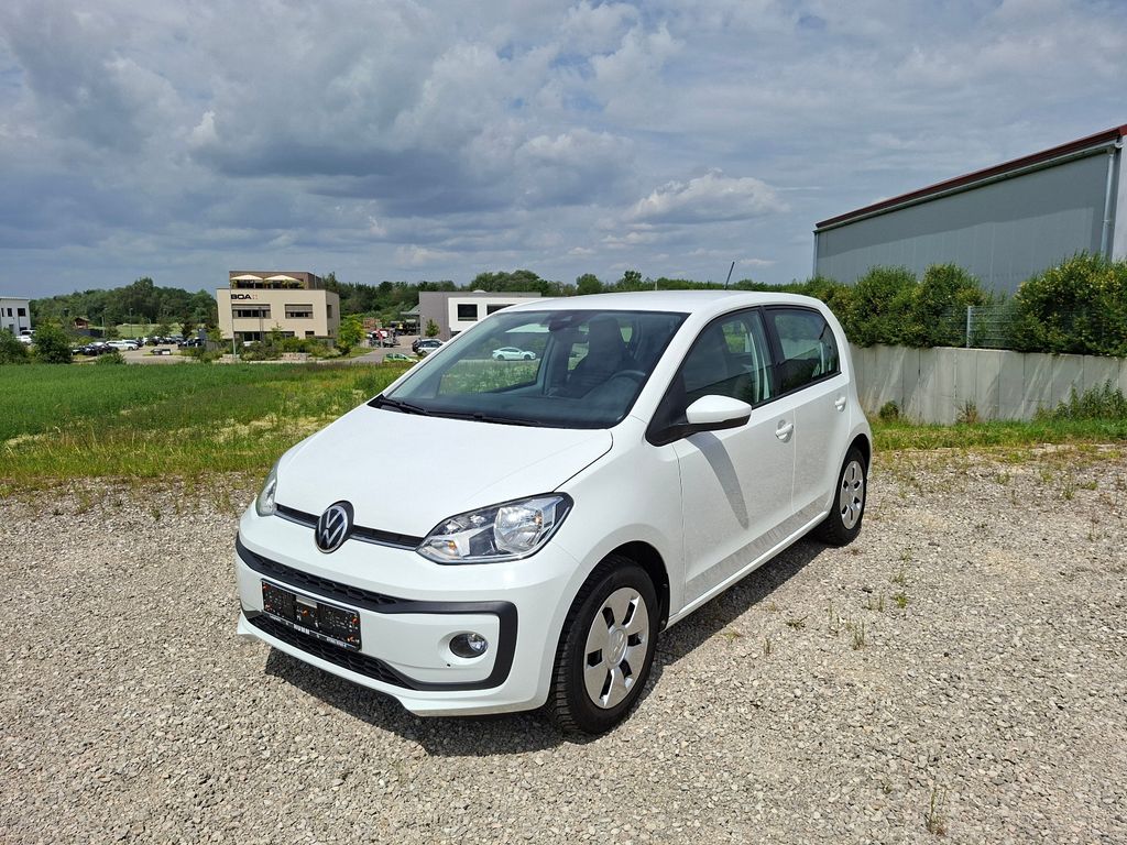 Volkswagen up! 2022 г. Белый, пробег 36000 км