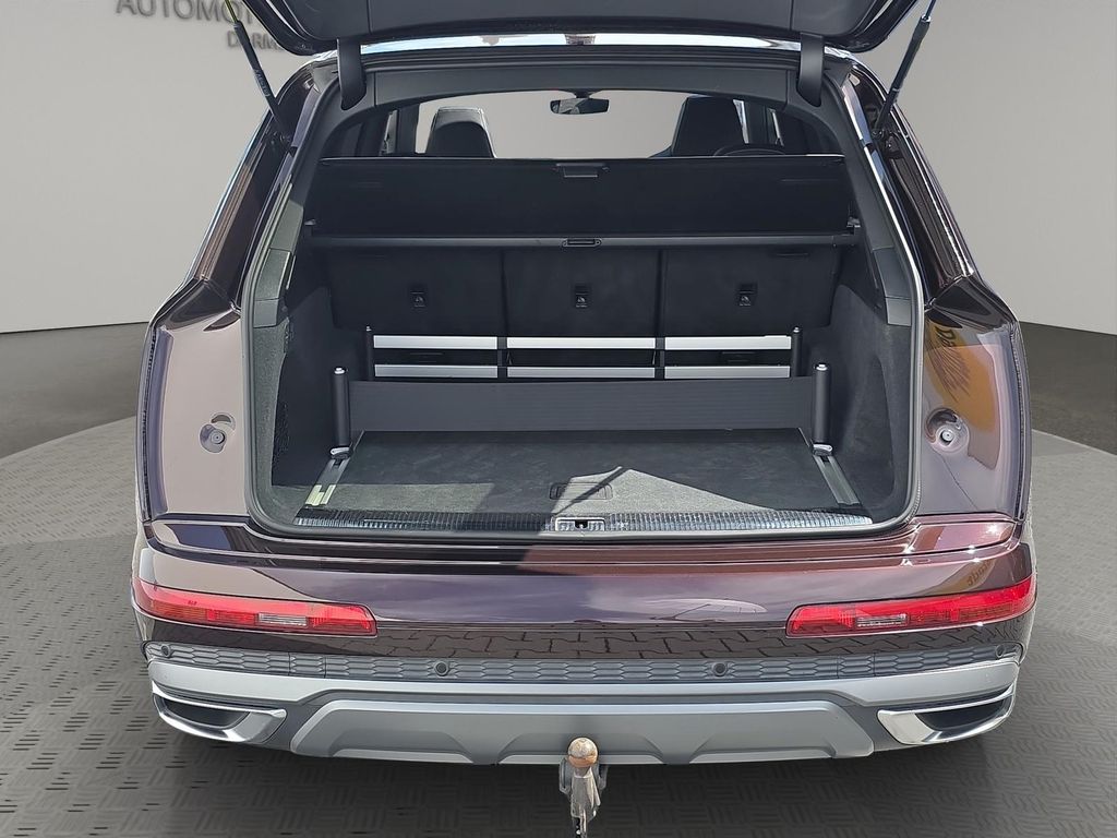 Audi Q7 2022 г. Коричневый, пробег 53000 км