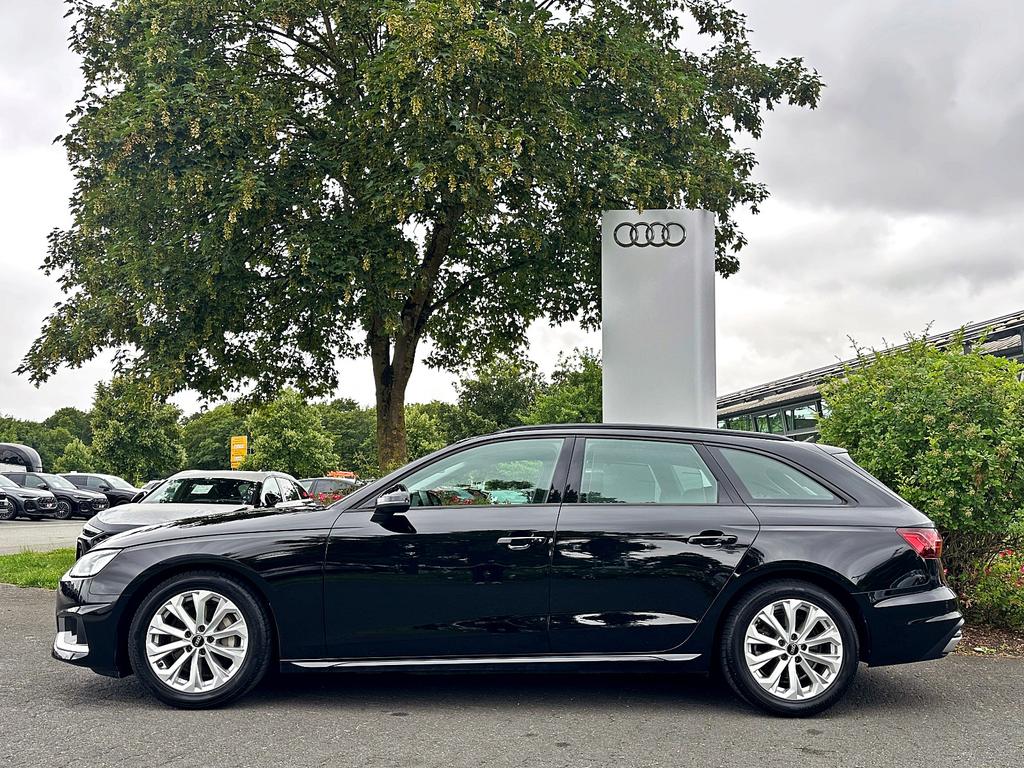 Audi A4 2023 г. Чёрный, пробег 55490 км