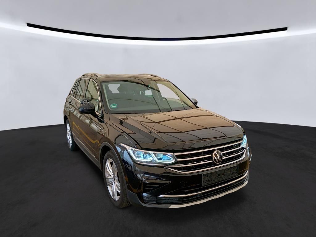 Volkswagen Tiguan 2021 г. Чёрный, пробег 50000 км