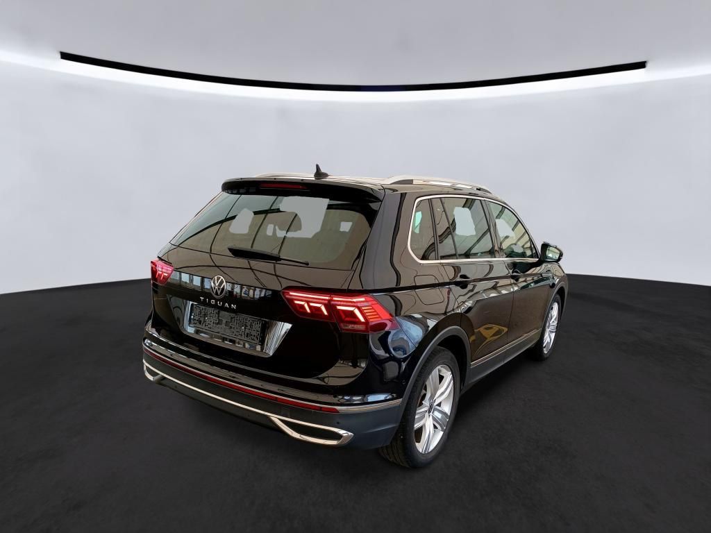 Volkswagen Tiguan 2021 г. Чёрный, пробег 50000 км