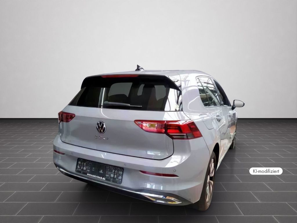 Volkswagen Golf 2023 г. Серый, пробег 35078 км