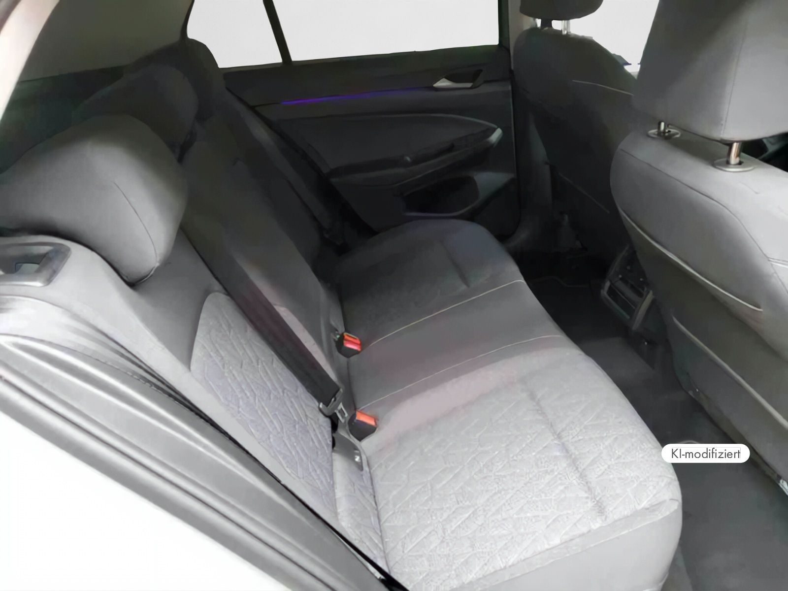 Volkswagen Golf 2023 г. Серый, пробег 35078 км