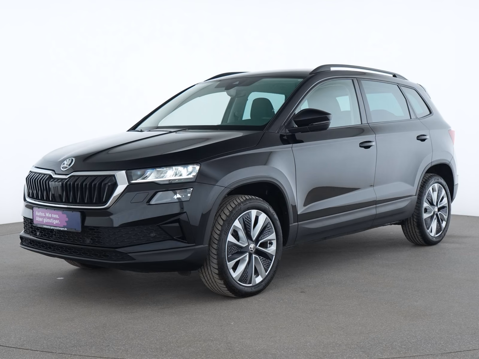 Skoda Karoq 2024 г. Чёрный, пробег 49130 км