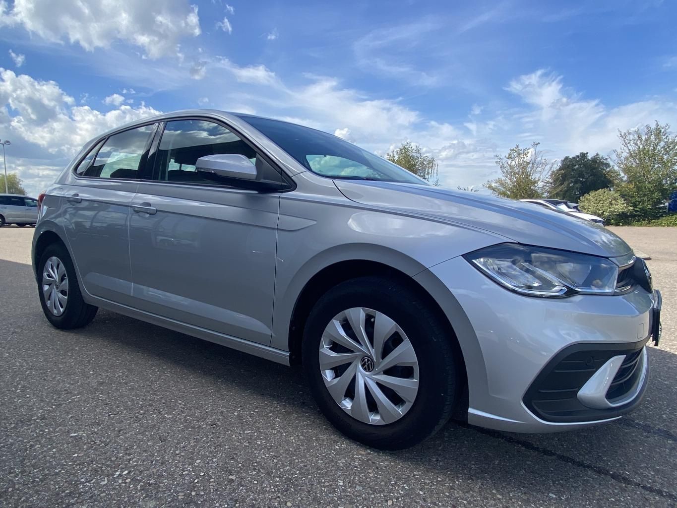 Volkswagen Polo 2023 г. Серебристый, пробег 47695 км