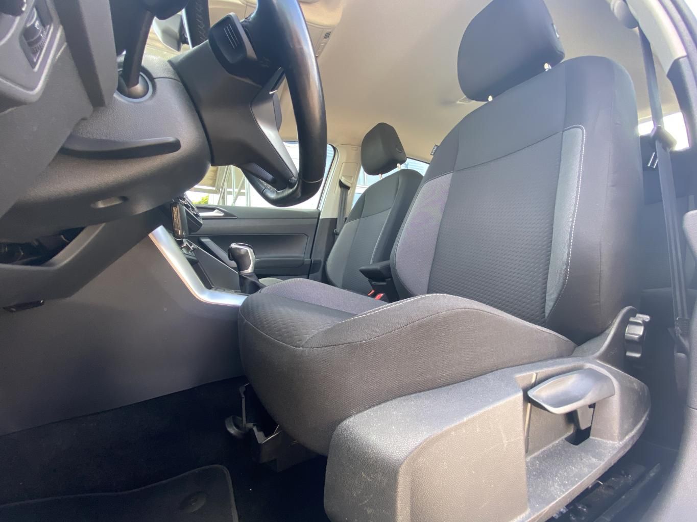 Volkswagen Polo 2023 г. Серебристый, пробег 47695 км