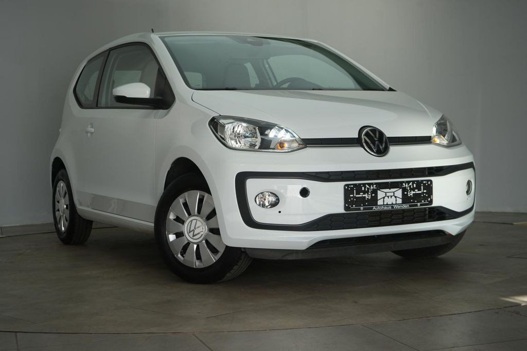 Volkswagen up! 2021 г. Белый, пробег 35000 км