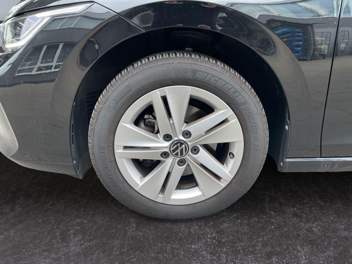 Volkswagen Golf 2025 г. Чёрный, пробег 47605 км