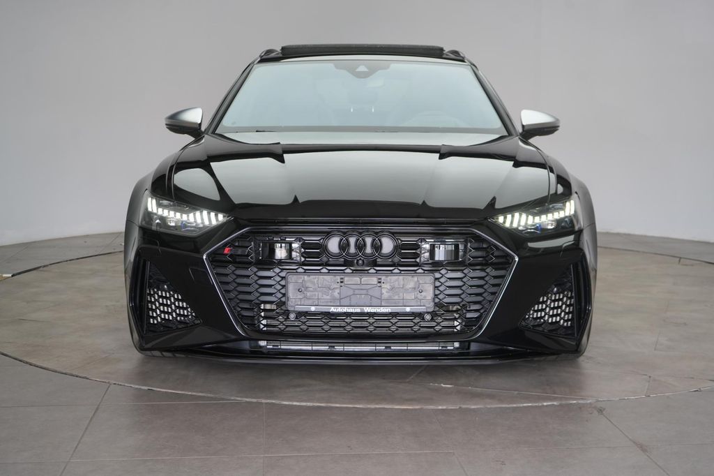 Audi RS6 2023 г. Чёрный, пробег 59000 км