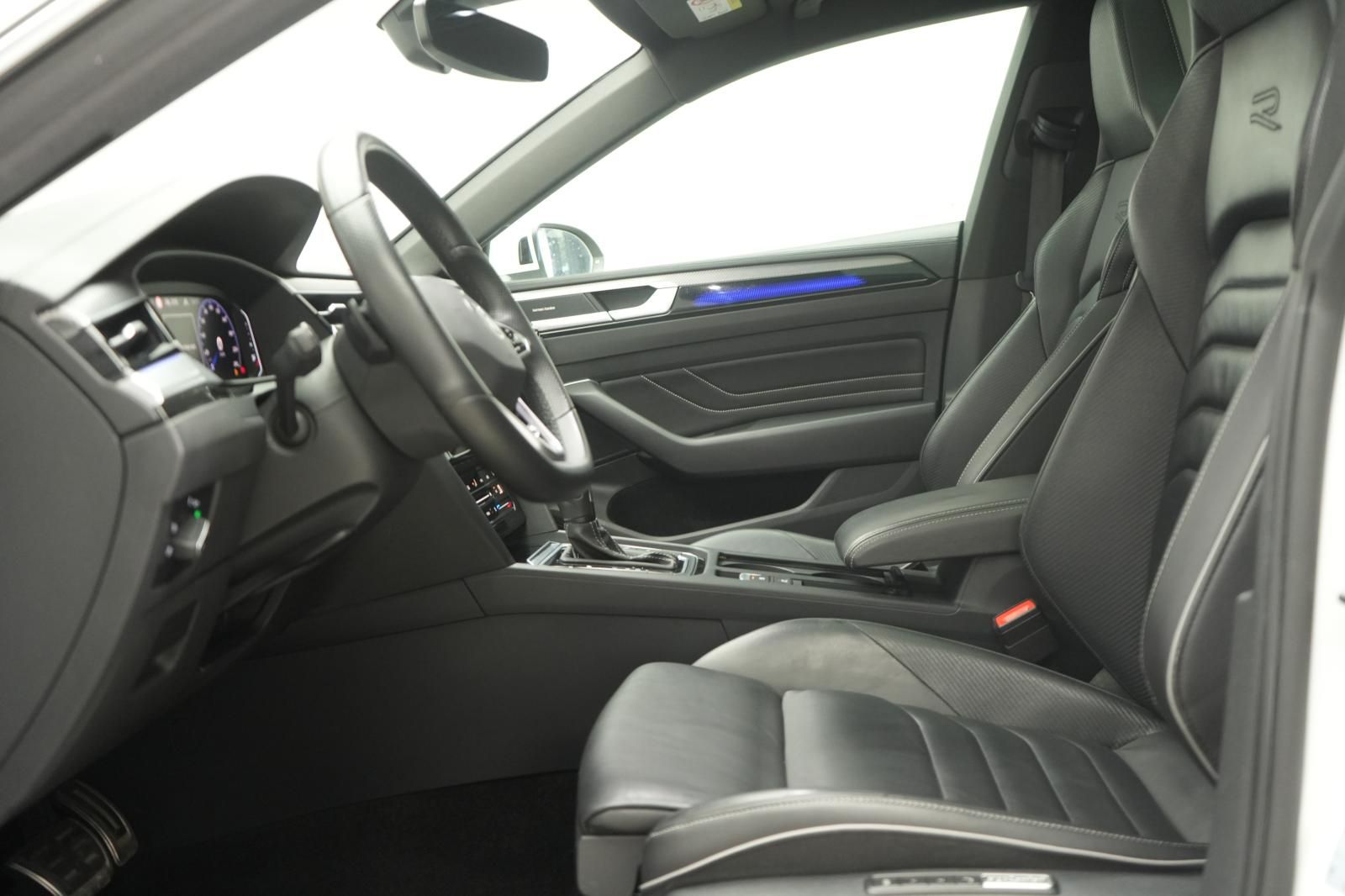 Volkswagen Arteon 2021 г. Белый, пробег 52000 км