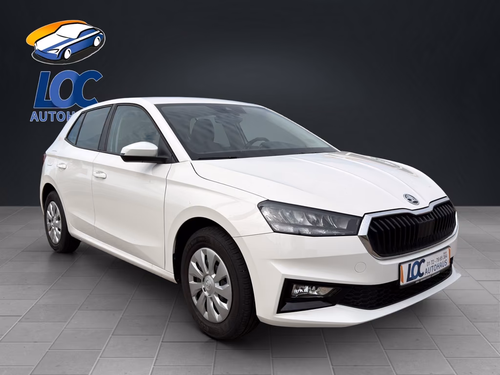 Skoda Fabia 2023 г. Белый, пробег 37034 км