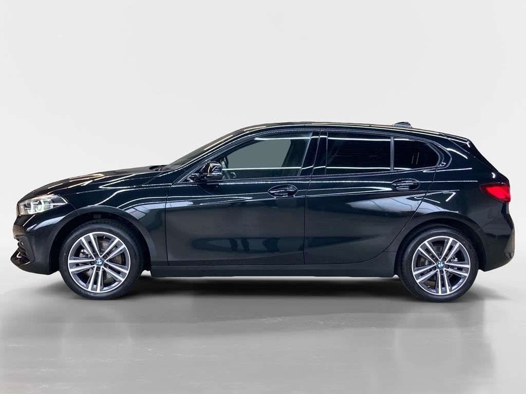 BMW 118 2023 г. Чёрный, пробег 24300 км