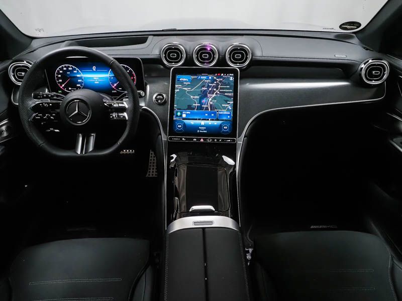 Mercedes-Benz GLC 220 2025 г. Серебристый, пробег 6201 км