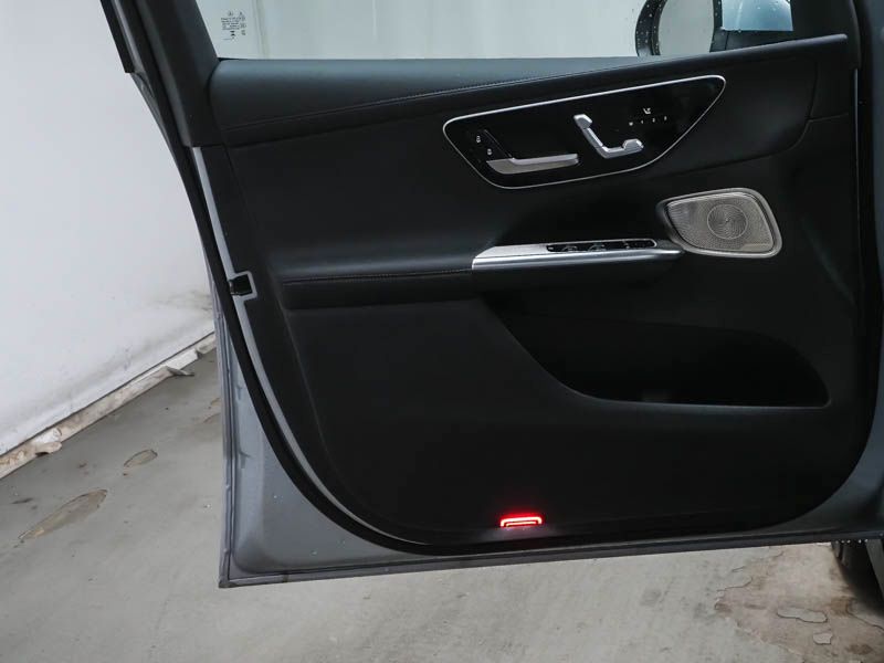 Mercedes-Benz GLC 220 2025 г. Серебристый, пробег 6201 км