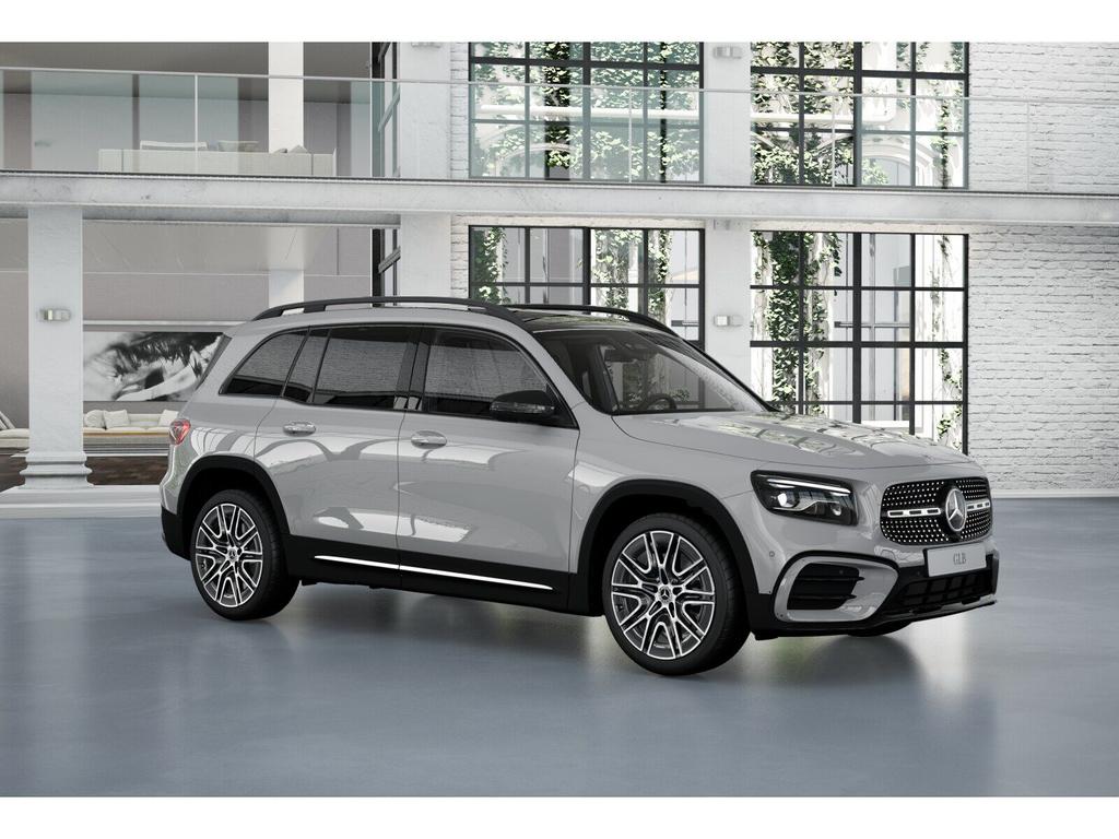 Mercedes-Benz GLB 250 2026 г. Серый, пробег 9900 км