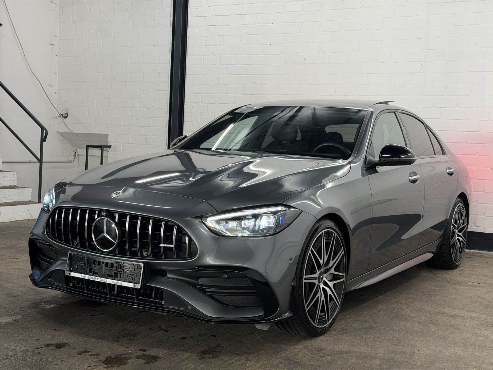 Mercedes-Benz C 43 AMG 2024 г. Серый, пробег 24100 км