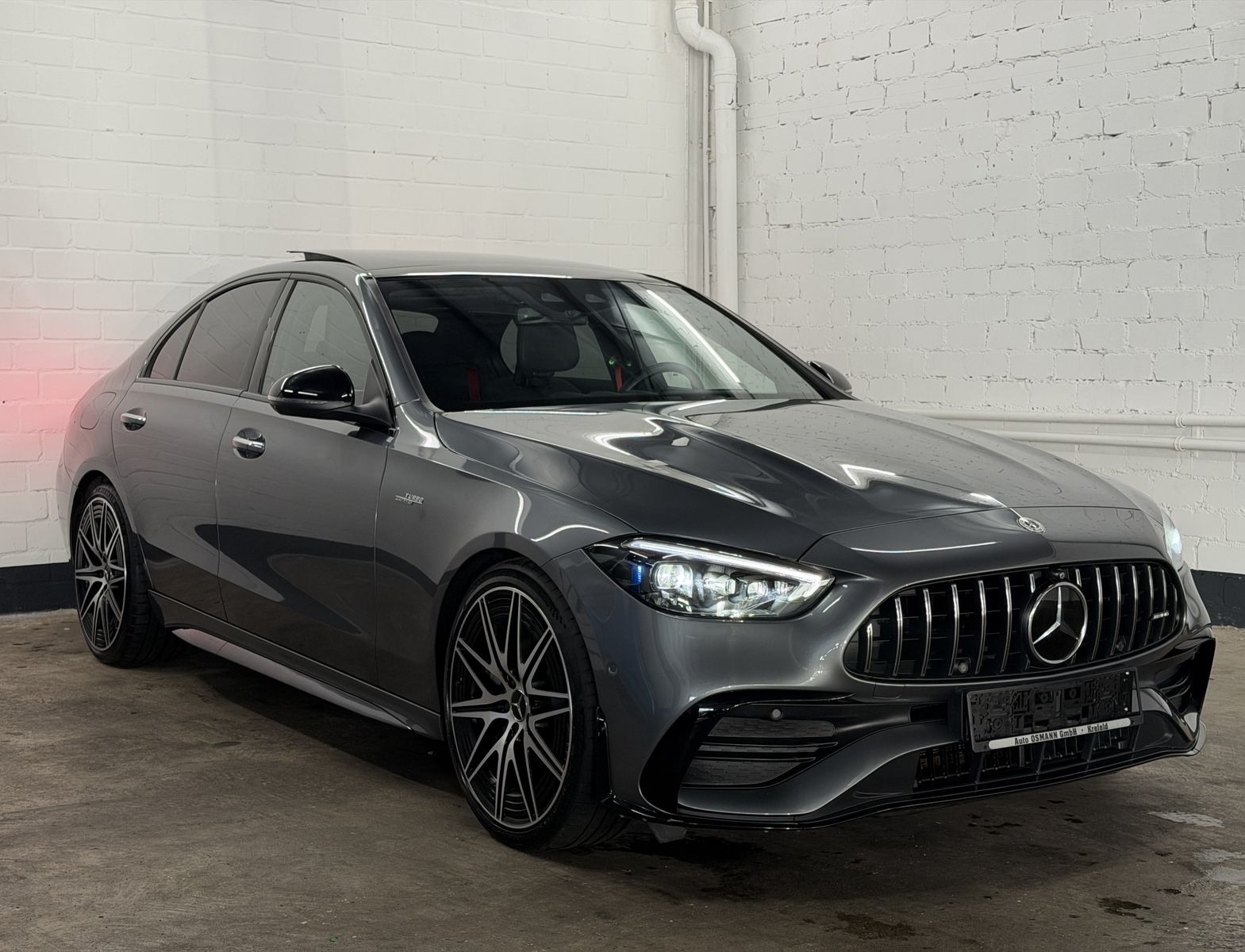 Mercedes-Benz C 43 AMG 2024 г. Серый, пробег 24100 км