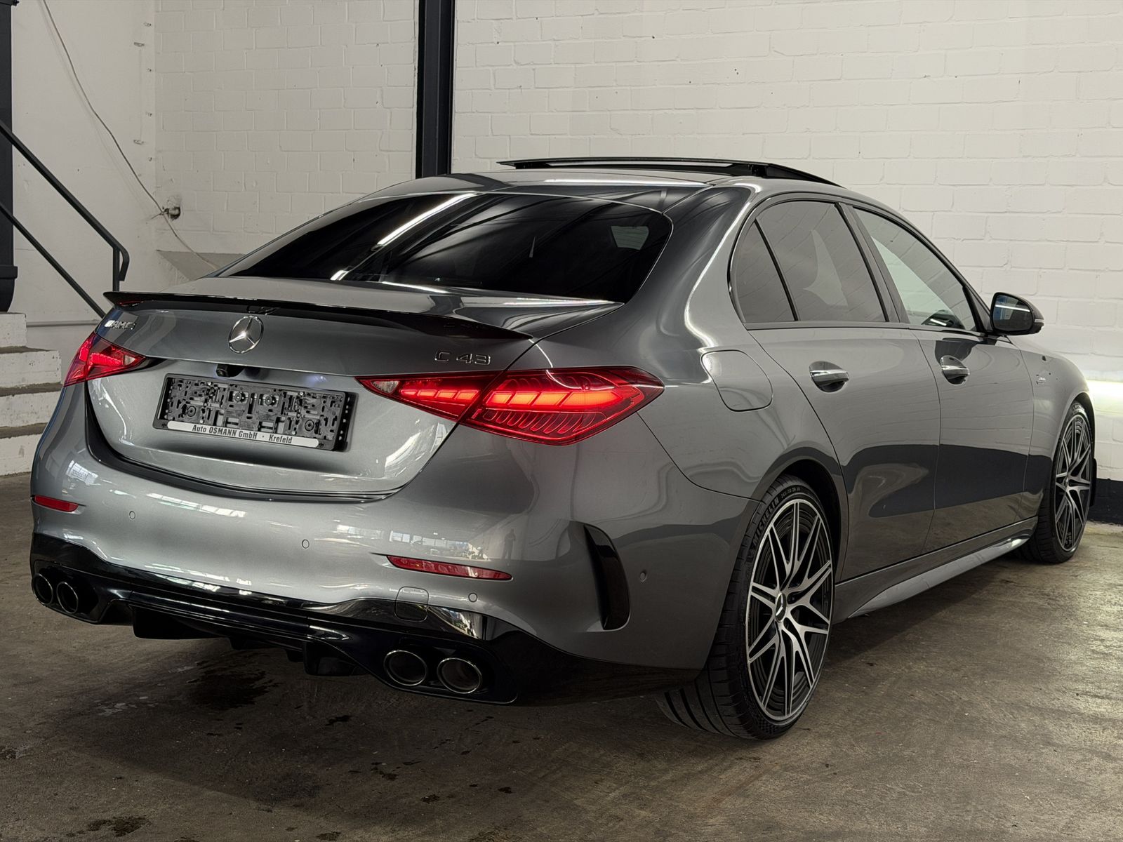 Mercedes-Benz C 43 AMG 2024 г. Серый, пробег 24100 км