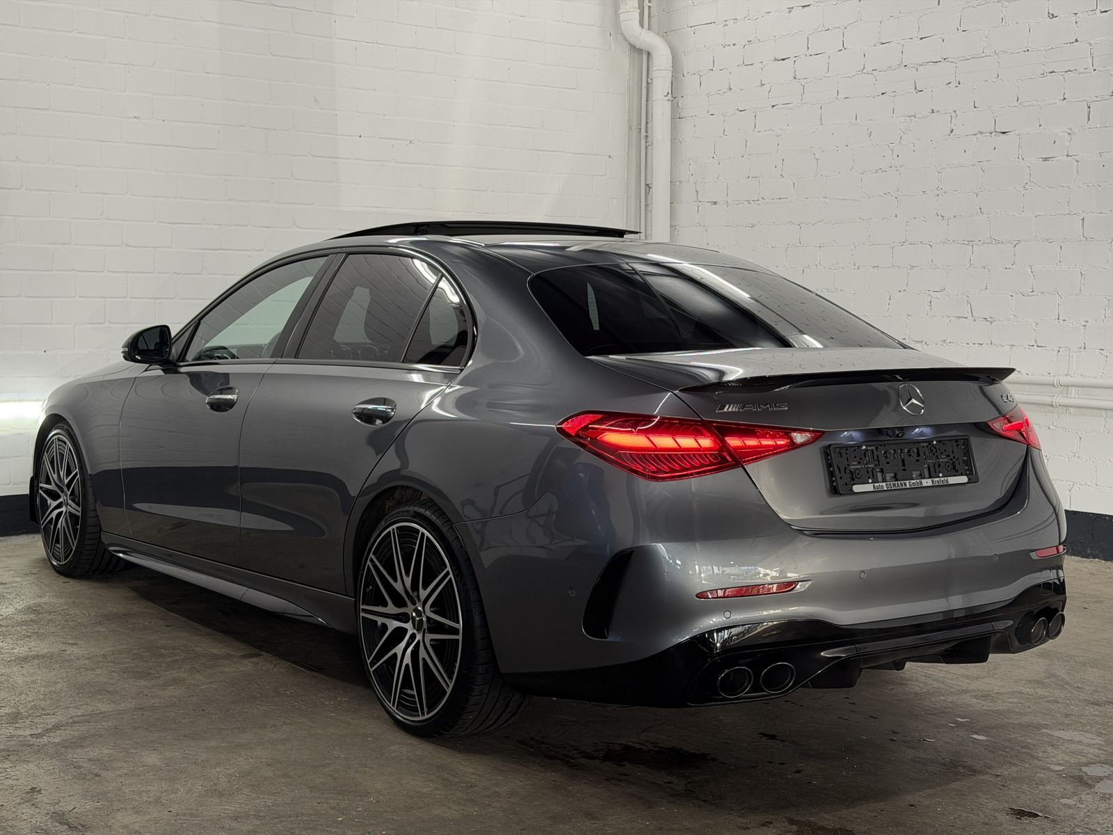 Mercedes-Benz C 43 AMG 2024 г. Серый, пробег 24100 км