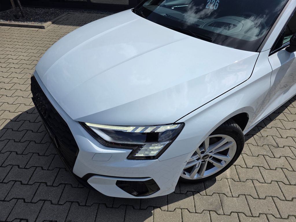 Audi A3 2022 г. Белый, пробег 36000 км