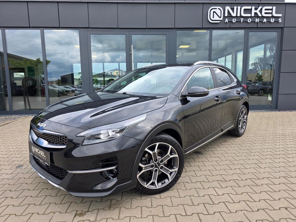 Kia XCeed 2022 г. Чёрный, пробег 49800 км