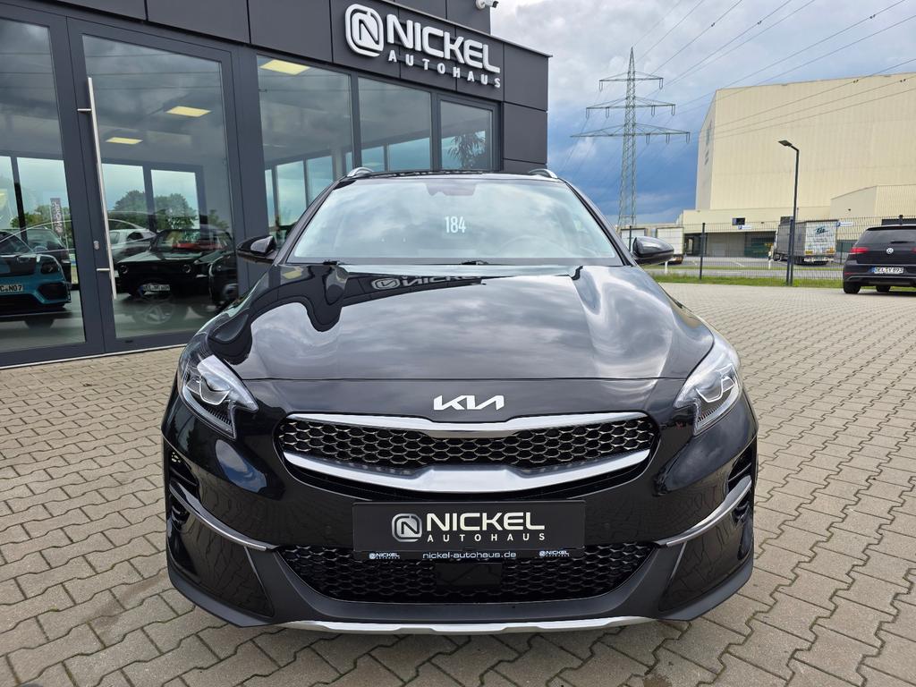Kia XCeed 2022 г. Чёрный, пробег 49800 км