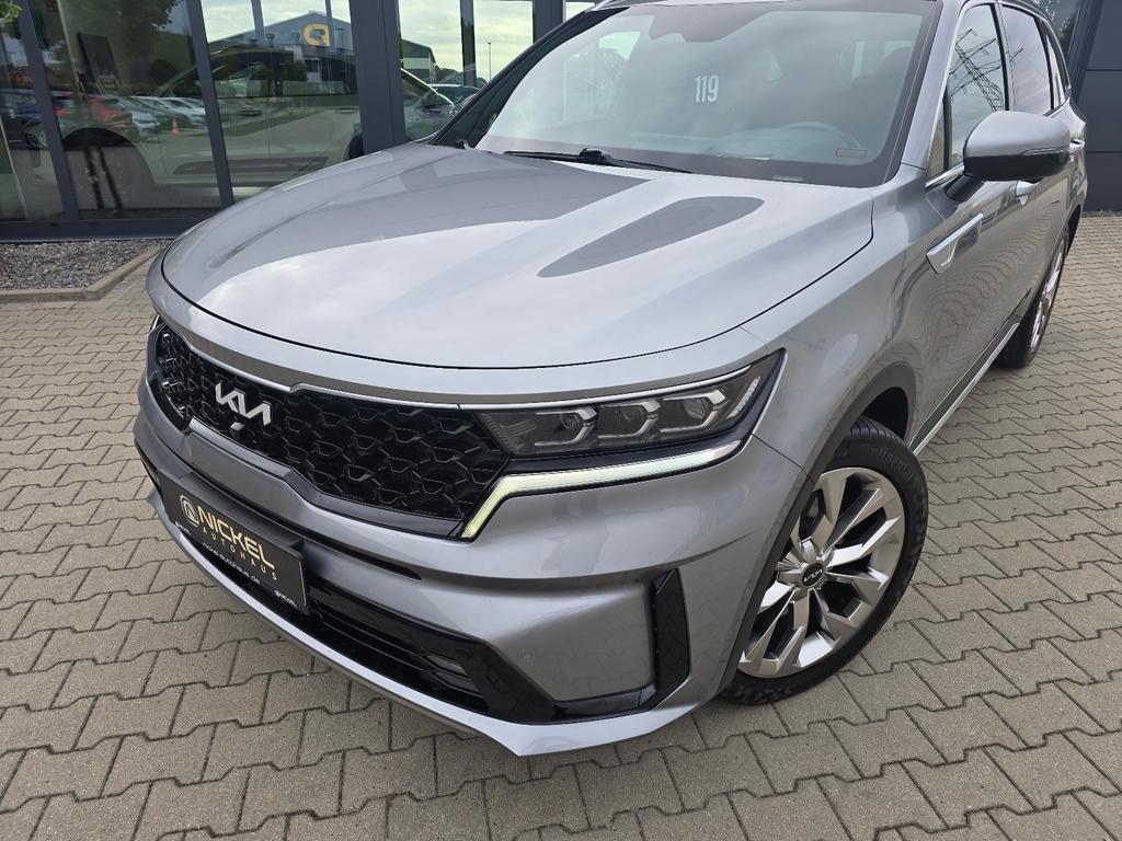 Kia Sorento 2022 г. Серый, пробег 56000 км