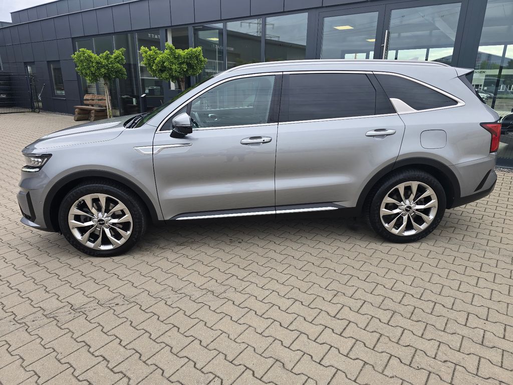 Kia Sorento 2022 г. Серый, пробег 56000 км