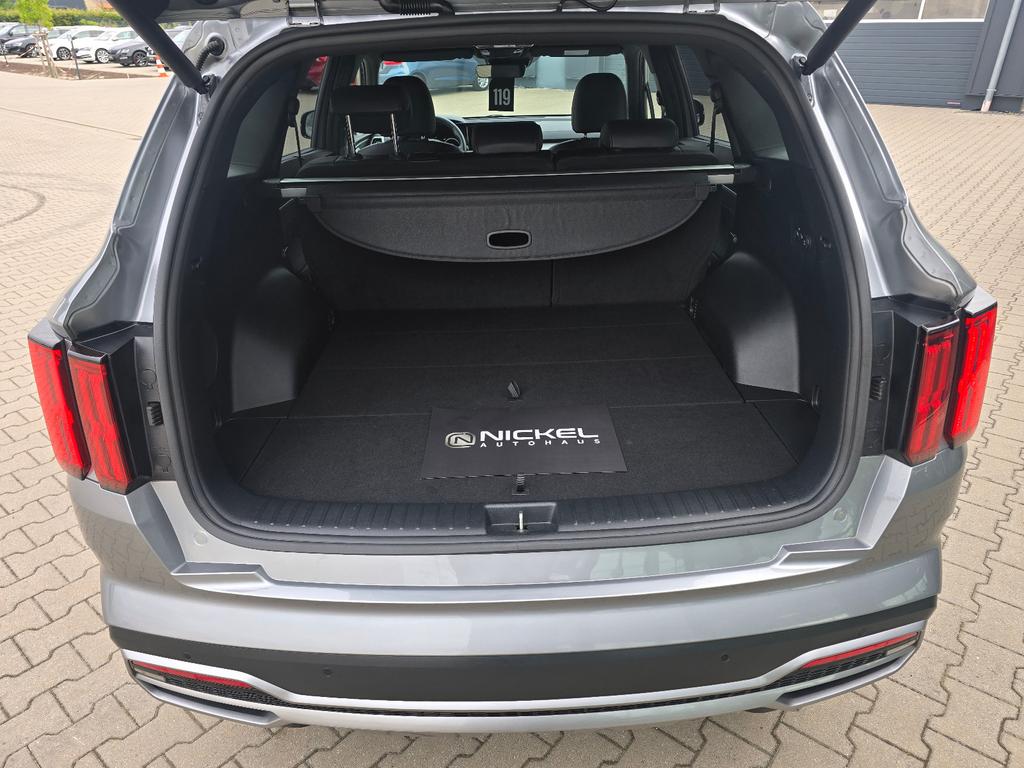 Kia Sorento 2022 г. Серый, пробег 56000 км