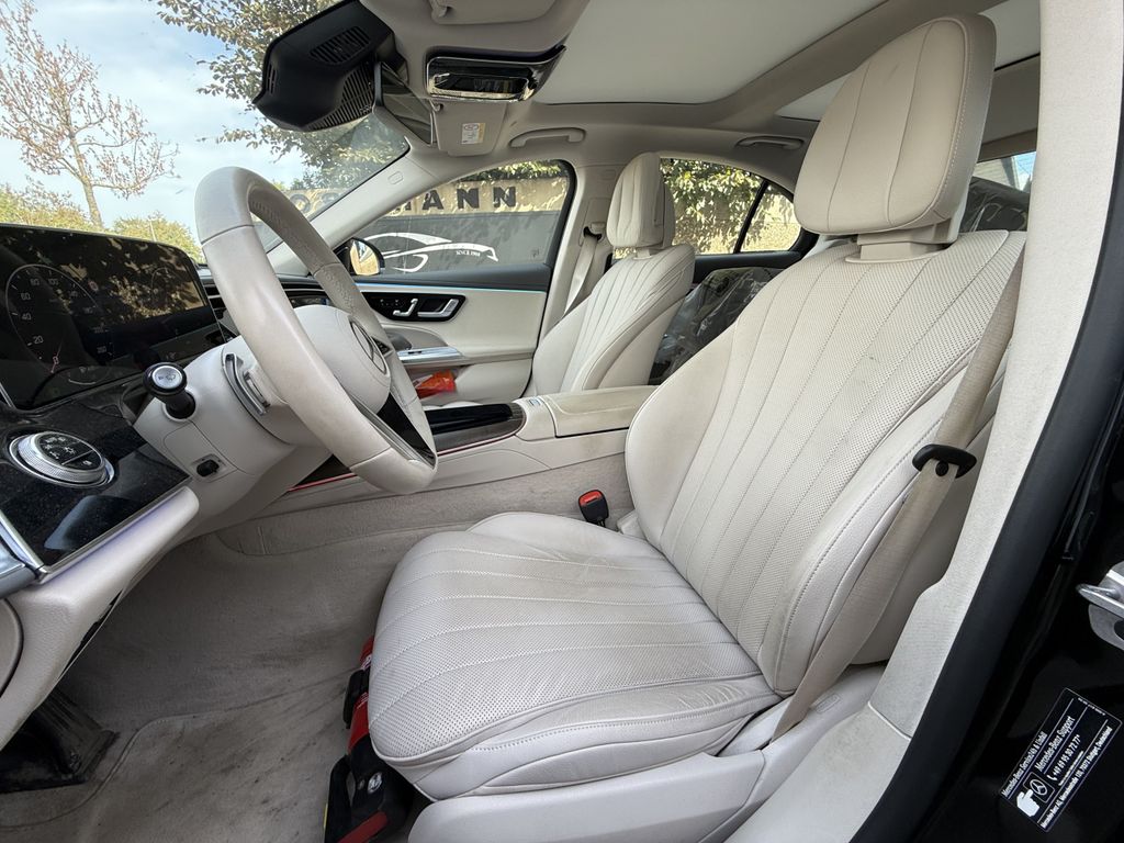Mercedes-Benz E 220 2025 г. Чёрный, пробег 25571 км