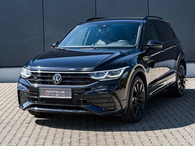 Volkswagen Tiguan 2023 г. Чёрный, пробег 35890 км