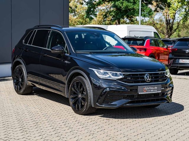 Volkswagen Tiguan 2023 г. Чёрный, пробег 35890 км