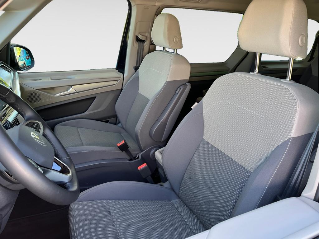 Volkswagen T7 MULTIVAN 2024 г. Чёрный, пробег 11509 км