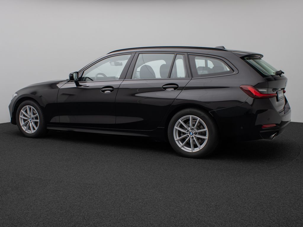 BMW 318 2025 г. Чёрный, пробег 11816 км