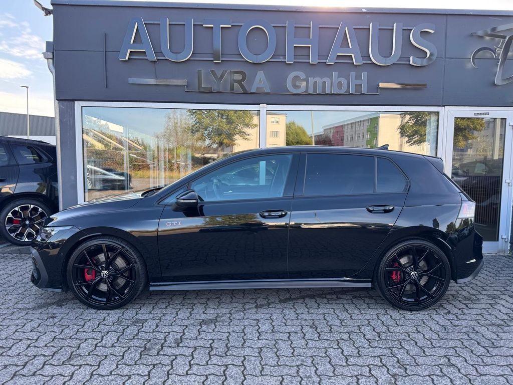 Volkswagen Golf 2025 г. Чёрный, пробег 57430 км