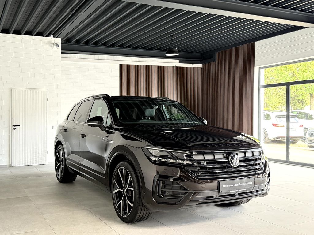 Volkswagen Touareg 2022 г. Коричневый, пробег 37651 км