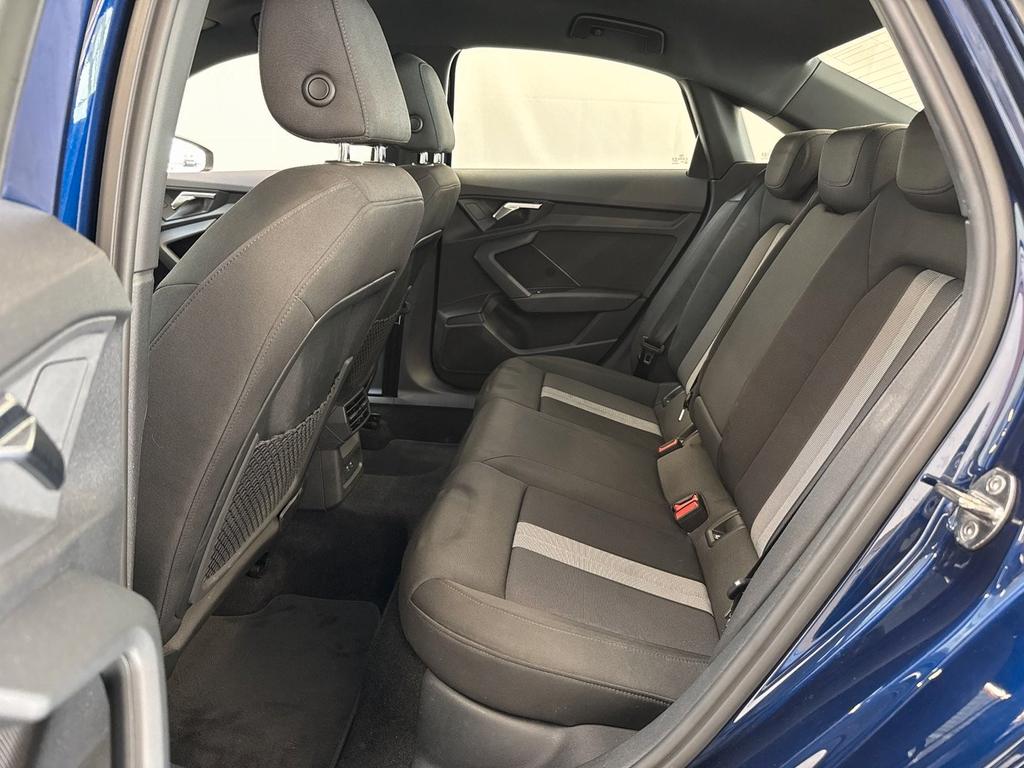 Audi A3 2022 г. Синий, пробег 57000 км