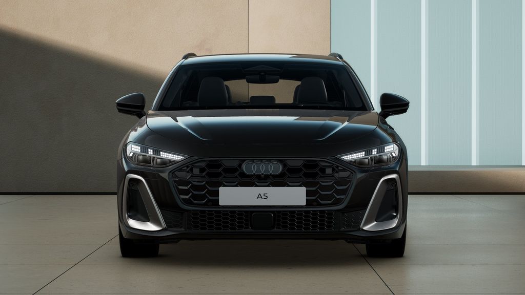 Audi A5 2025 г. Чёрный, пробег 27581 км