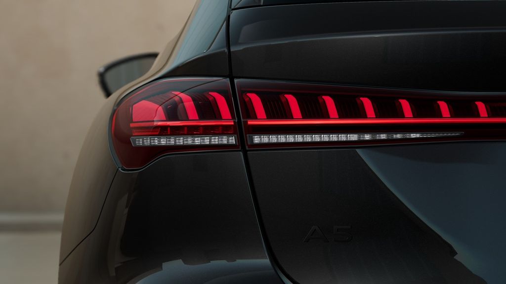 Audi A5 2025 г. Чёрный, пробег 27581 км