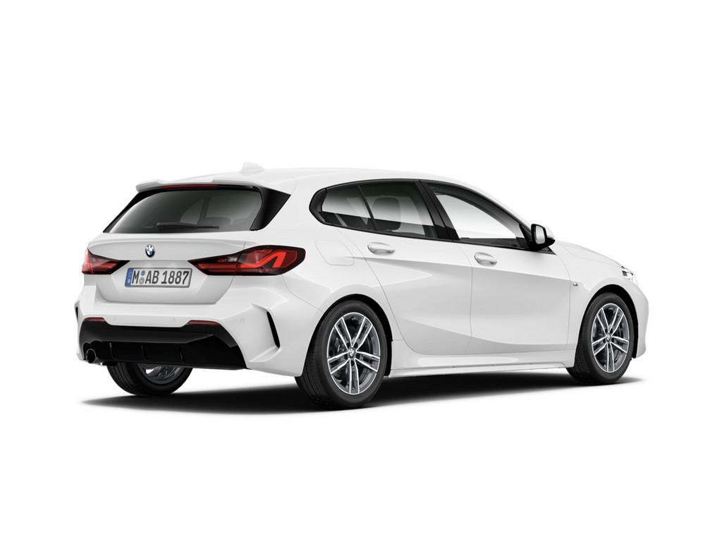 BMW 118 2021 г. Белый, пробег 50043 км