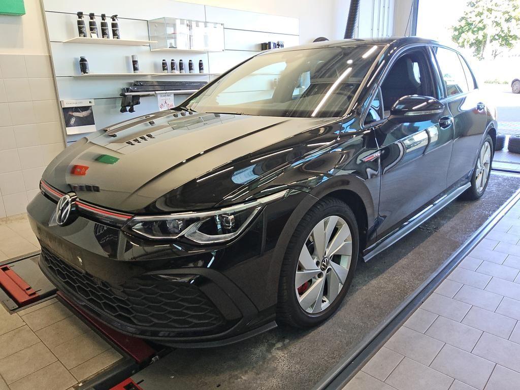 Volkswagen Golf 2024 г. Чёрный, пробег 29019 км
