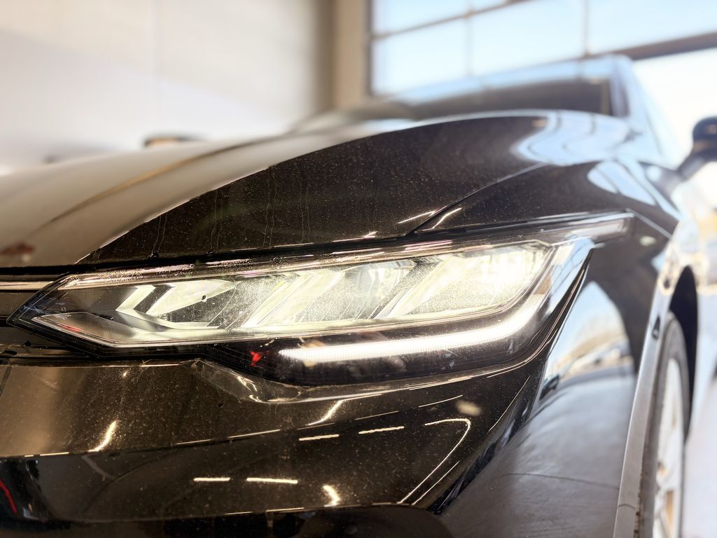 Volkswagen Golf 2025 г. Чёрный, пробег 24539 км
