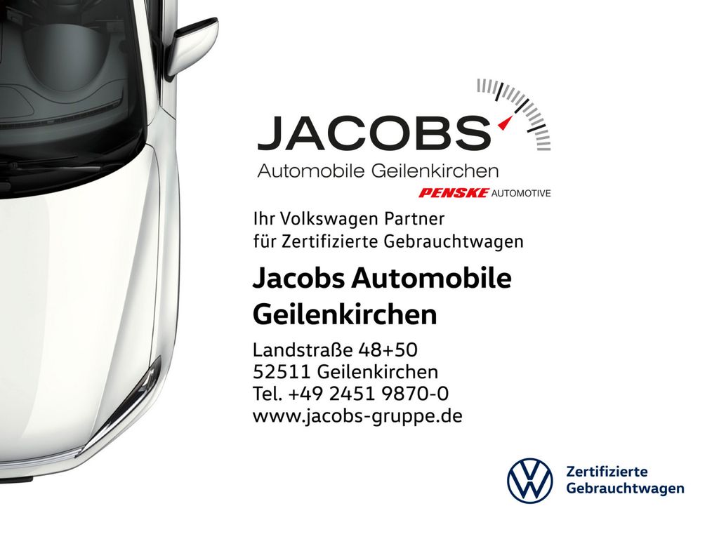 Volkswagen Golf 2023 г. Белый, пробег 42022 км
