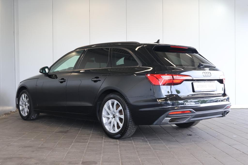 Audi A4 2022 г. Чёрный, пробег 52150 км