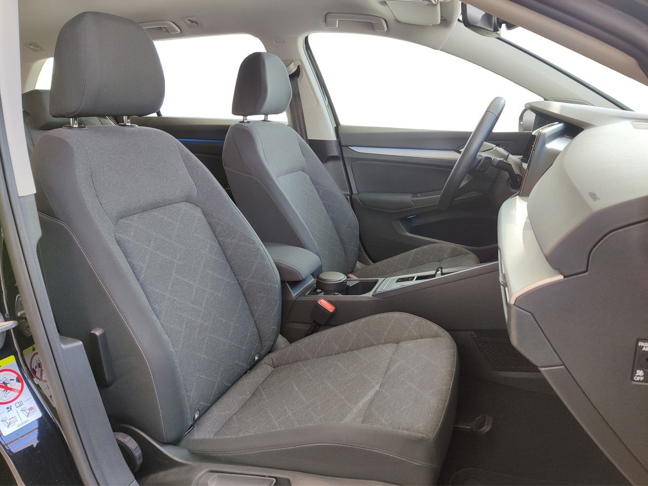 Volkswagen Golf 2021 г. Чёрный, пробег 45800 км